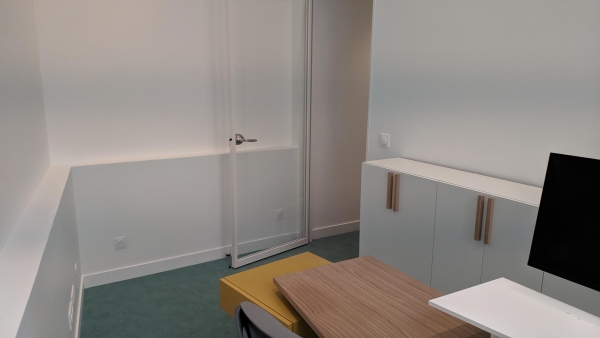 bureau 4 3.jpg